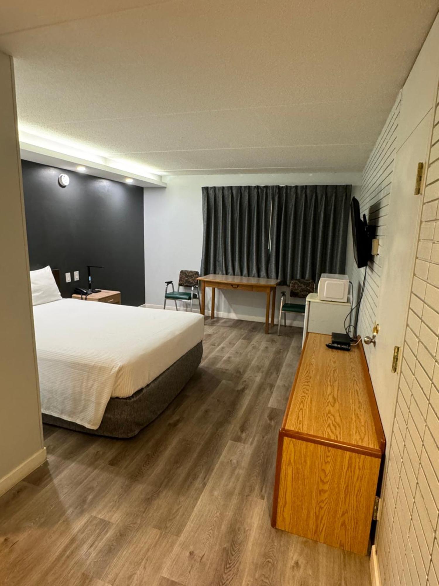 Travelodge By Wyndham Winnipeg Airport Luaran gambar