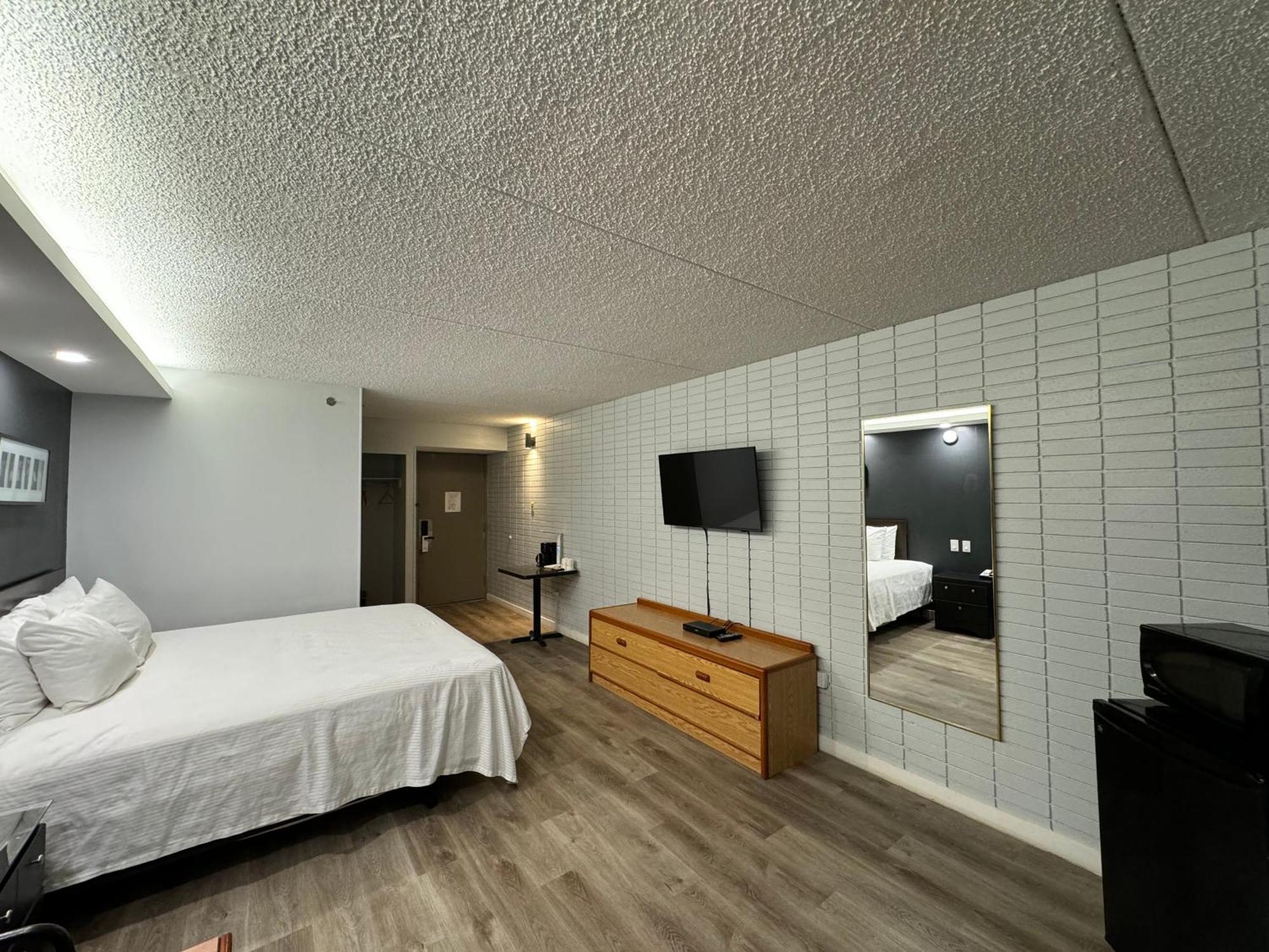 Travelodge By Wyndham Winnipeg Airport Luaran gambar